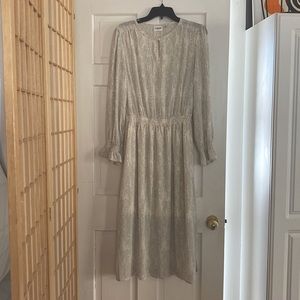 Aware by Vero Moda Cream/Black Midi Dress